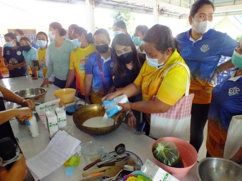 โครงการอบรมทักษะอาชีพระยะสั้น กิจกรรม"การทำขนชั้นใบเตย,ขนมเปียกปูนกะทิสด การปลูกผักไฮโดรโปนิกส์ ณ หอประชุมองค์การบริหารส่วนตำบลโคกสะอาด วันที่ 28 มีนาคม 2566