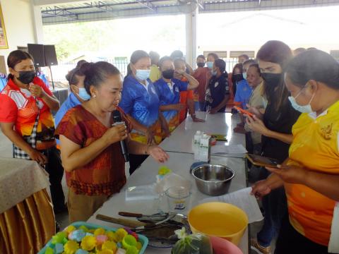 โครงการอบรมทักษะอาชีพระยะสั้น กิจกรรม"การทำขนชั้นใบเตย,ขนมเปียกปูนกะทิสด การปลูกผักไฮโดรโปนิกส์ ณ หอประชุมองค์การบริหารส่วนตำบลโคกสะอาด วันที่ 28 มีนาคม 2566