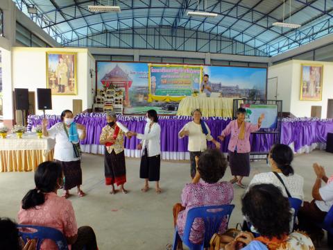 โครงการฝึกอบรมผู้สูงวัย ใส่ใจสุขภาพ ณ หอประชุมองค์การบริหารส่วนตำบลโคกสะอาด วันที่ 11 เมษายน 2566