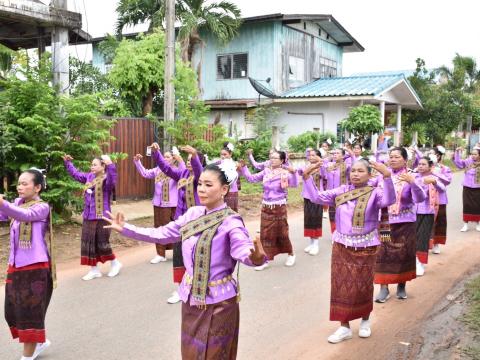 พิิธีอัญเชิญโคมประทีปพระราชทาน สมเด็จพระกนิษฐาธิราชเจ้า กรมสมเด็จพระเทพรัตนราชสุดาฯ สยามบรมราชกุมารี ณ วัดบ้านค้อ ต.โคกสะอาด