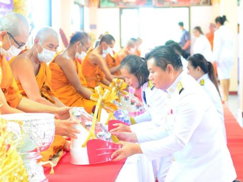 พิิธีอัญเชิญโคมประทีปพระราชทาน สมเด็จพระกนิษฐาธิราชเจ้า กรมสมเด็จพระเทพรัตนราชสุดาฯ สยามบรมราชกุมารี ณ วัดบ้านค้อ ต.โคกสะอาด