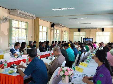 ประชุมหัวหน้าส่วนราชการ หัวหน้าหน่วยงานรัฐวิสาหกิจ ผู้บริหารองค์กรปกครองส่วนท้องถิ่น ผู้อำนวยการสถานศึกษา และกำนัน เมื่อวันที่ 6 ธันวาคม 2566