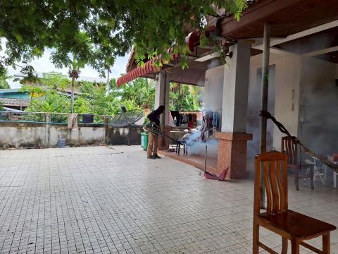 ลงพื้นที่พ่นหมอกควันกำจัดยุงลาย ป้องกันการระบาดไข้เลือดออก