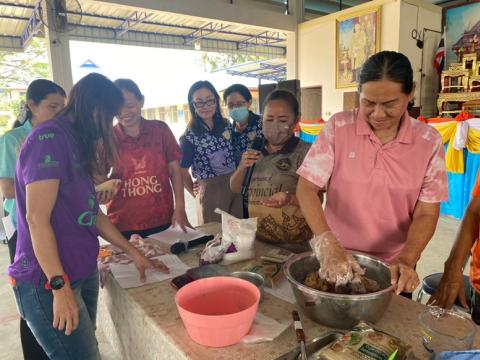 โครงการอบรมทักษะอาชีพระยะสั้น กิจกรรม การทำขนมบ้าบิ่นมะพร้าวอ่อนและขนมปังหน้าหมู ประจำปีงบประมาณ 2567 วันที่ 29 กุมภาพันธ์ 2567