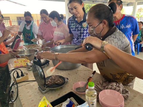 โครงการอบรมทักษะอาชีพระยะสั้น กิจกรรม การทำขนมบ้าบิ่นมะพร้าวอ่อนและขนมปังหน้าหมู ประจำปีงบประมาณ 2567 วันที่ 29 กุมภาพันธ์ 2567