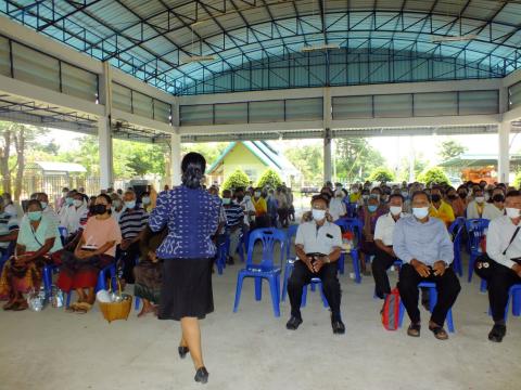 โครงการอบรมและส่งเสริมผู้สูงวัยใส่ใจสุขภาพ ประจำปีงบประมาณ 2565 วันที่ 17 มิถุนายน 2565 ณ หอประชุมองค์การบริหารส่วนตำบลโคกสะอาด